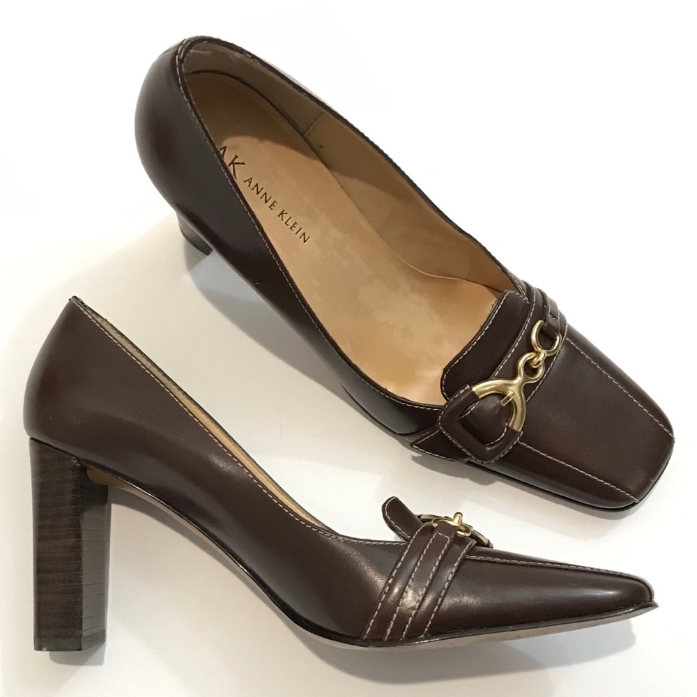 Anne Klein Brown Stacked Heel Pumps
